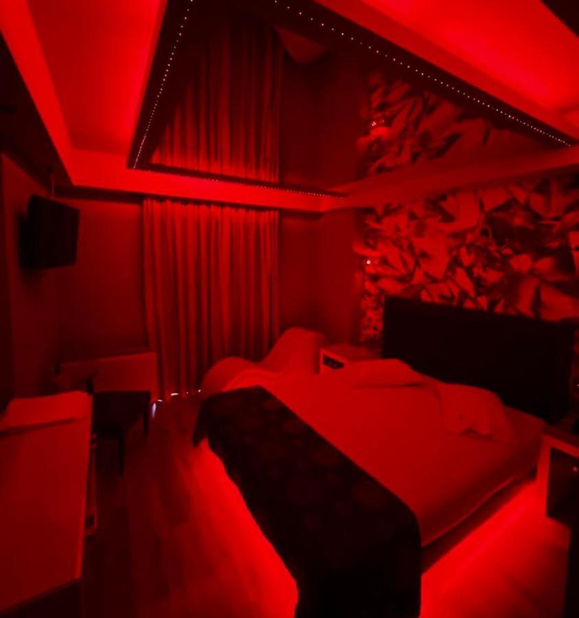 Hotel Prive Skaramangás 外观 照片